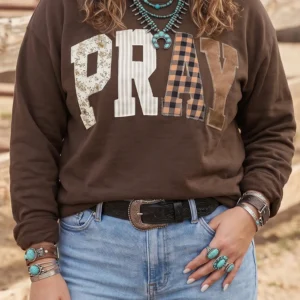 Coffee PRAY Patchwork Round-Neck Sweatshirt – Plus Size (Long Sleeve)