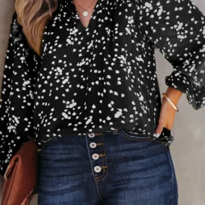 Elegant Black Floral Plus Size Blouse