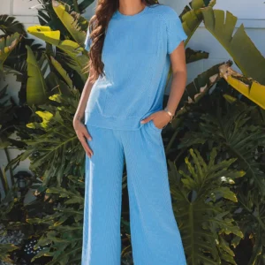 Blue Corded Knit Two-Piece Set: Short-Sleeve Tee & Wide-Leg Pants
