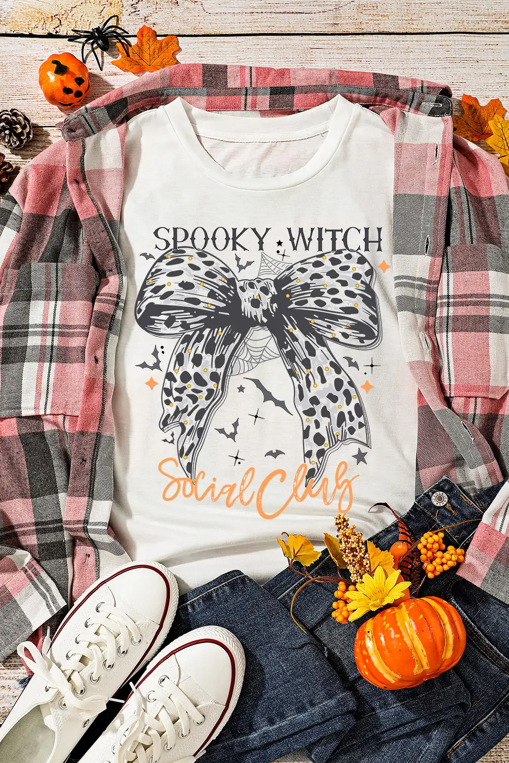 Leopard Bowknot Bat Graphic Halloween T Shirt
