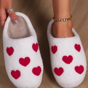Plush White Valentine's Day Hearts Print House Slippers