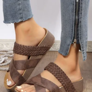 Chic Brown Braided Platform Slippers