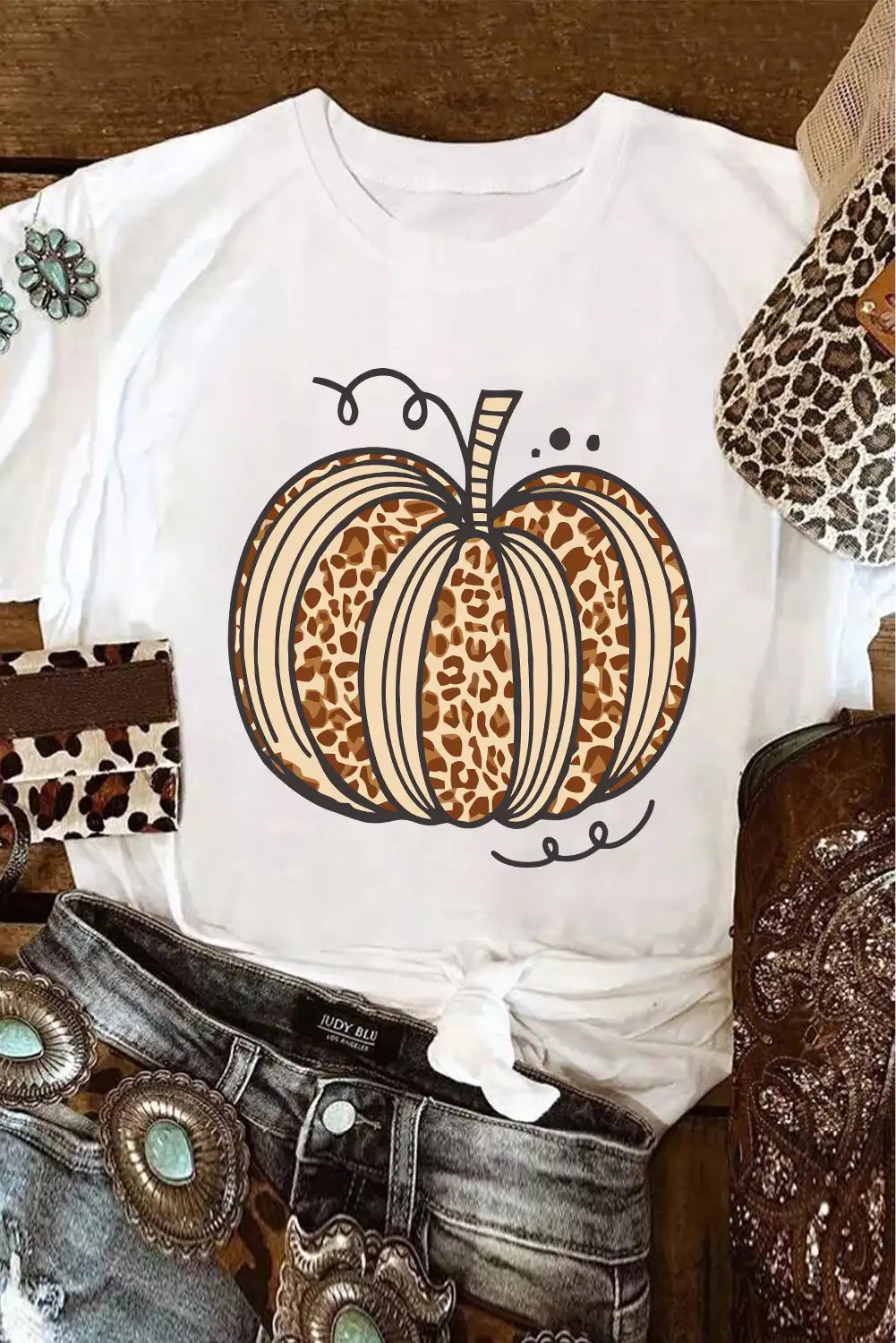 Leopard Pumpkin Graphic Crewneck T-shirt