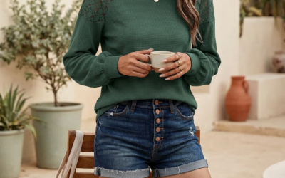 Effortless Green Lace Pullover You’ll Reach for All Fall